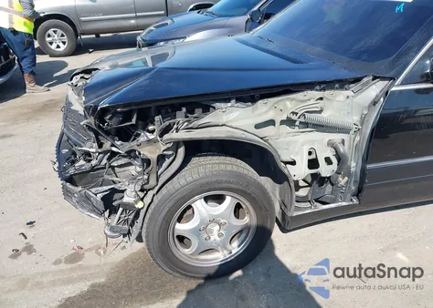 1998 Mercedes-Benz S 320 из США, поврежденный, VIN WDBGA33G6WA403343